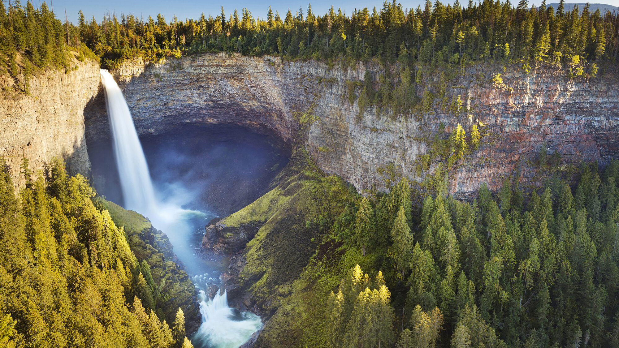 The Helmcken Falls in Wells Gray Provincial Park, Canada.